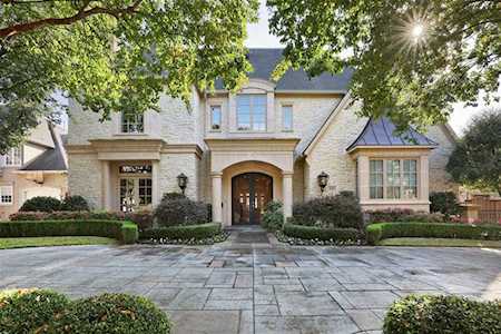 6442 Lakehurst Avenue Dallas, TX 75230