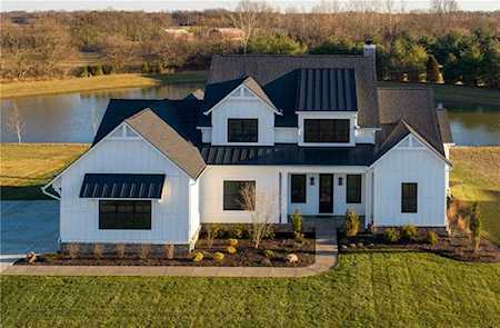 8125 Hanley Lane Zionsville, IN 46077