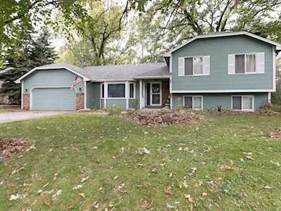 8613 Girard Avenue N Brooklyn Park, MN 55444