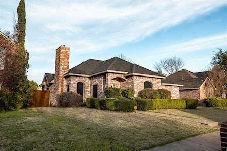 2504 Bent Brook Drive Mesquite, TX 75181