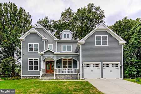 911 Cottage St SW Vienna, VA 22180