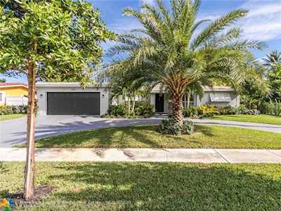 1614 SE 10th Ave Deerfield Beach, FL 33441