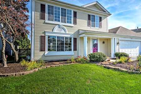 1557 Golden Oaks Parkway Aurora, IL 60506