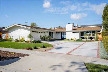 3211 Walker Lee Drive Rossmoor, CA 90720