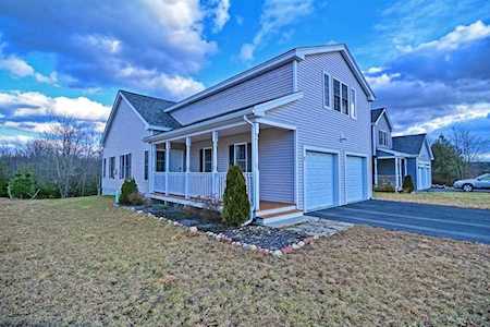 5 Northern Lights Way Bellingham, MA 02019