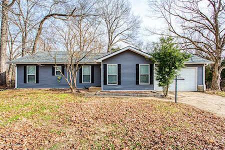4903 Hickory Hollow Ln Shepherdsville, KY 40165