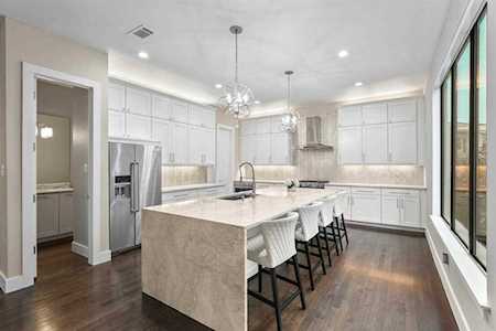 3815 Throckmorton Street Dallas, TX 75219
