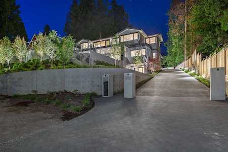 4610 Piccadilly North West Vancouver, BC V7W 1E2