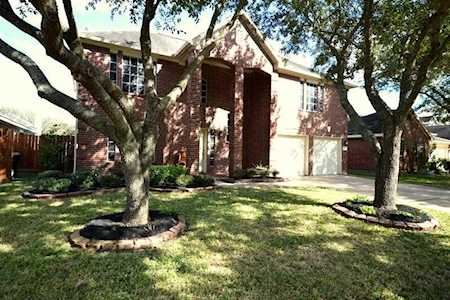 17214 Laguna Trail Dr Houston, TX 77095