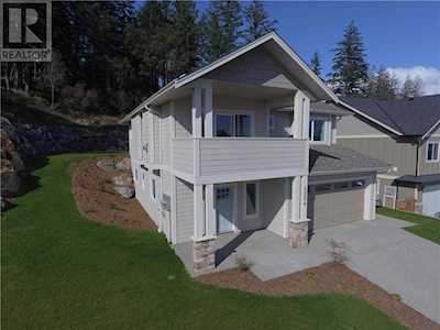 2284 Mountain Heights Dr Sooke, BC V9Z1M4