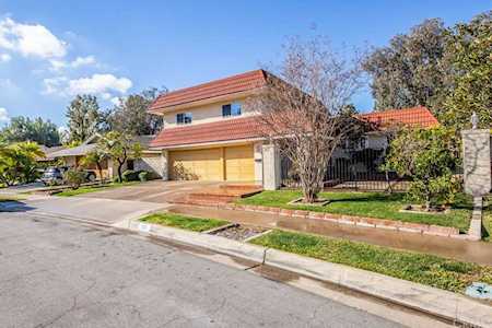 125 S Orange Hill Lane Anaheim Hills, CA 92807