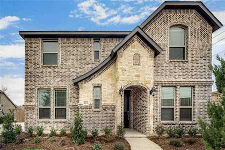 6933 Chisholm Trail North Richland Hills, TX 76182