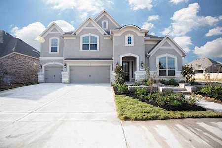 19511 Heron Harbor Dr Cypress, TX 77433
