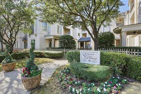 8511 Edgemere Road #203 Dallas, TX 75225