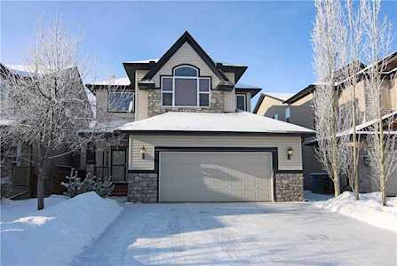 70 Rockborough Park NW Calgary, AB T3G 5S9