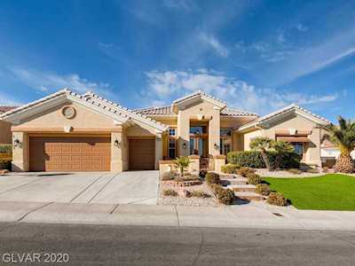 10332 Back Plains Dr Las Vegas, NV 89134