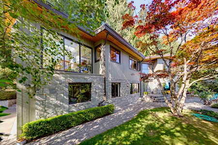 5768 Cranley Drive West Vancouver, BC V7W 1S8