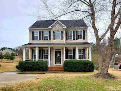 220 Mccarthy Drive Clayton, NC 27527