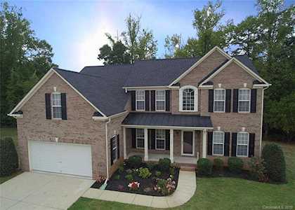 108 Yardley Ct Mooresville, NC 28115