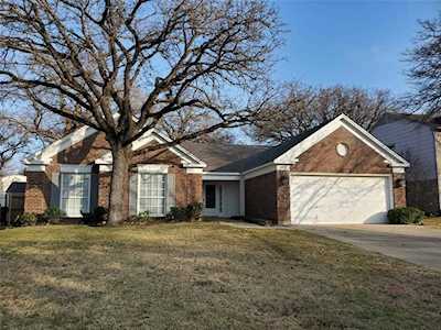 6857 Moss Lane North Richland Hills, TX 76182