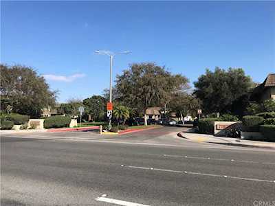 10235 Black River Court Fountain Valley, CA 92708