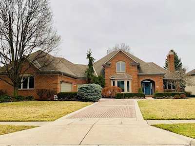 5792 Heritage Lakes Drive Hilliard, OH 43026