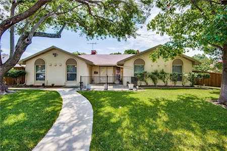 12506 Lochmeadows Drive Dallas, TX 75244