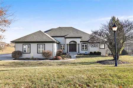 8055 N Caldwell Ave Parkville, MO 64152