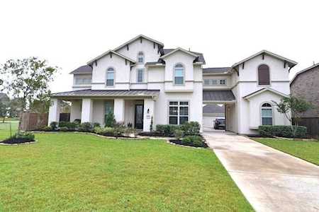 16615 Harbor Falls Dr Cypress, TX 77433