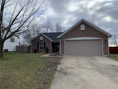 1537 Thunderbird Court Franklin, IN 46131