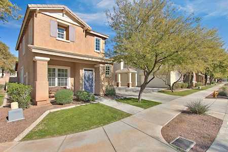 2110 E Sunland Avenue Phoenix, AZ 85040