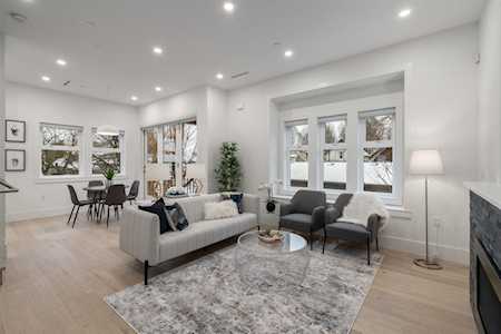 1826 Graveley Street Vancouver, BC V5L 3B3
