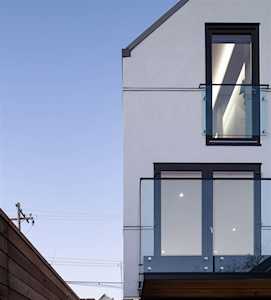829 Keefer Street #2 Vancouver, BC V6A 1Y8