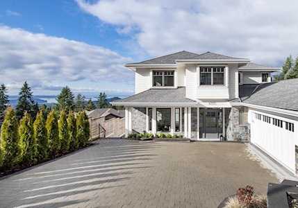 4355 Starlight Way North Vancouver, BC V7N 3N8