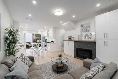 1027 Keefer Street Vancouver, BC V6A 1Y9