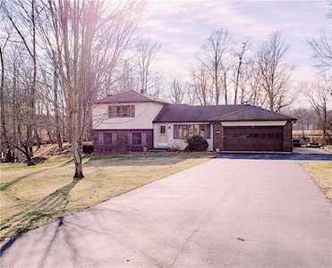 1540 S Plateau Circle Martinsville, IN 46151
