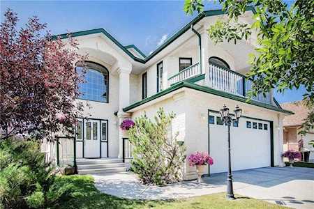 151 Riverview Circle Cochrane, AB T4C 1K9