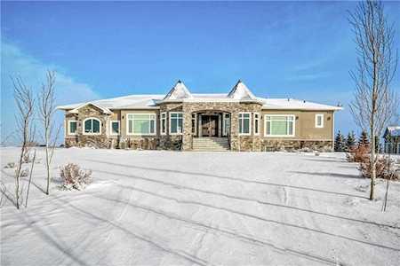11 Villosa Ridge Point(e) Rural Rocky View County, AB T3Z 1H3