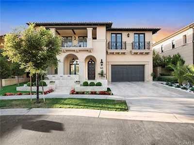 31 Seawatch Newport Coast, CA 92657