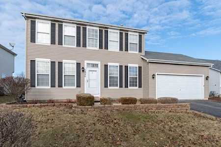 1846 Fescue Dr Aurora, IL 60504
