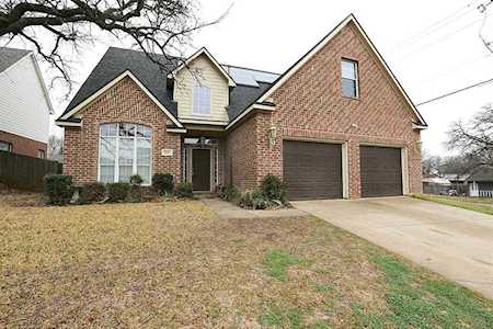533 Clancy Lane Lake Dallas, TX 75065
