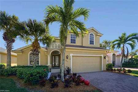 8855 King Henry Ct Fort Myers, FL 33908