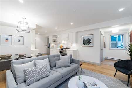 311 W 11th Avenue Vancouver, BC V5Y 1T3