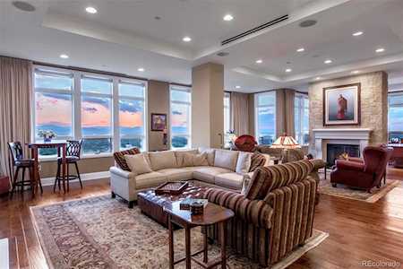 5455 Landmark Place #1014 Greenwood Village, CO 80111