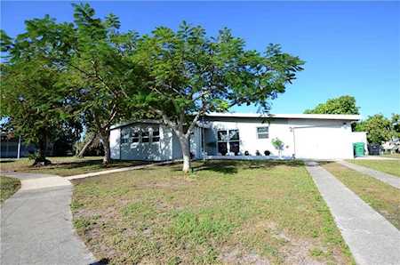 112 NE Godfrey Avenue Port Charlotte, FL 33952