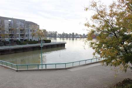 1990 E Kent Avenue South Avenue #211 Vancouver, BC V5P 4X5