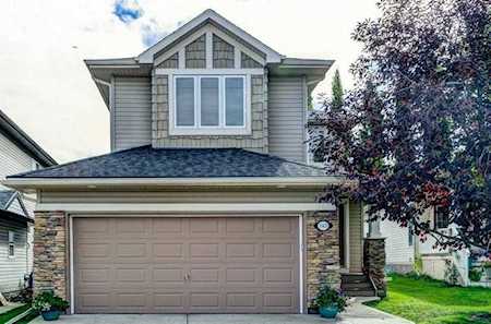 80 Cresthaven Way SW Calgary, AB T3B 5X9