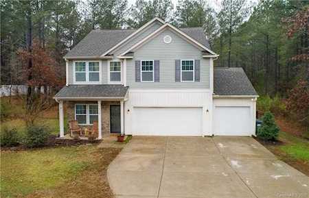 8127 Mossy Rock Rd Waxhaw, NC 28173
