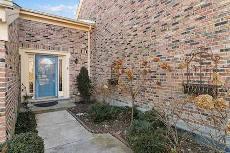 39 The Court of Cobblestone Northbrook, IL 60062