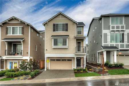 1121 146th St SW #4 Lynnwood, WA 98087